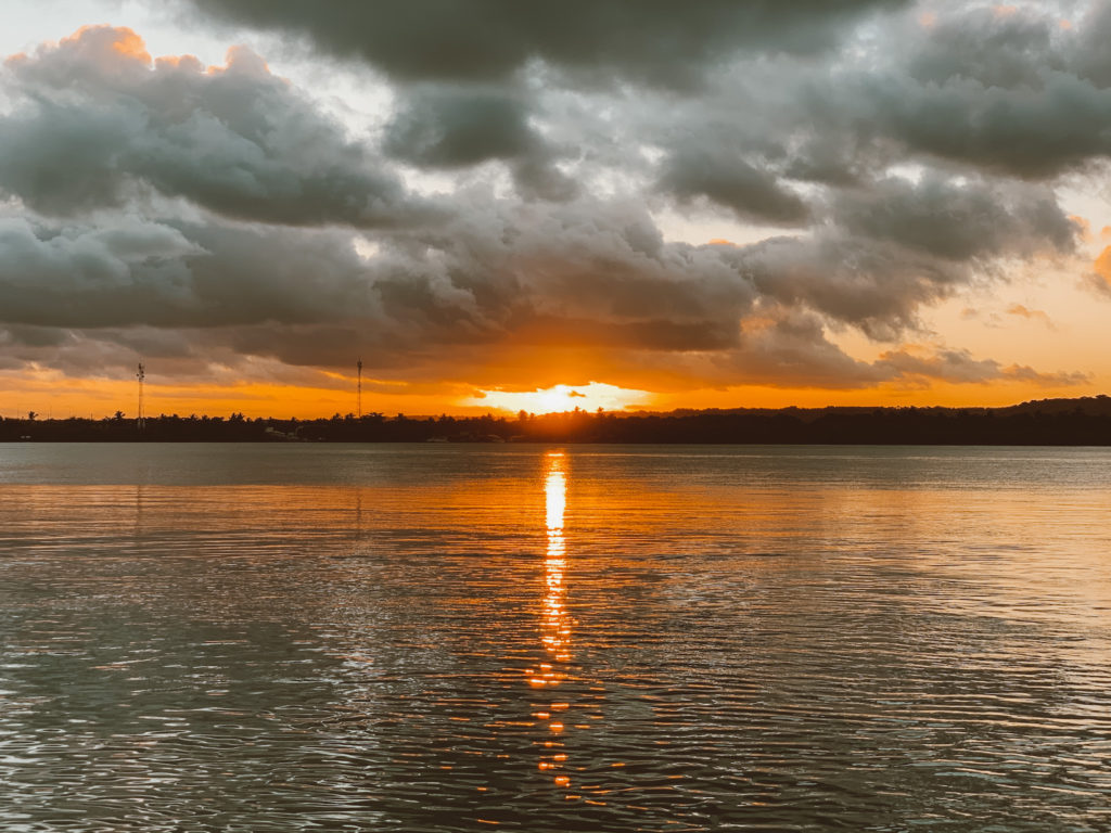 O que fazer em Maceió - Pôr do Sol  à beira da Lagoa Mundaú