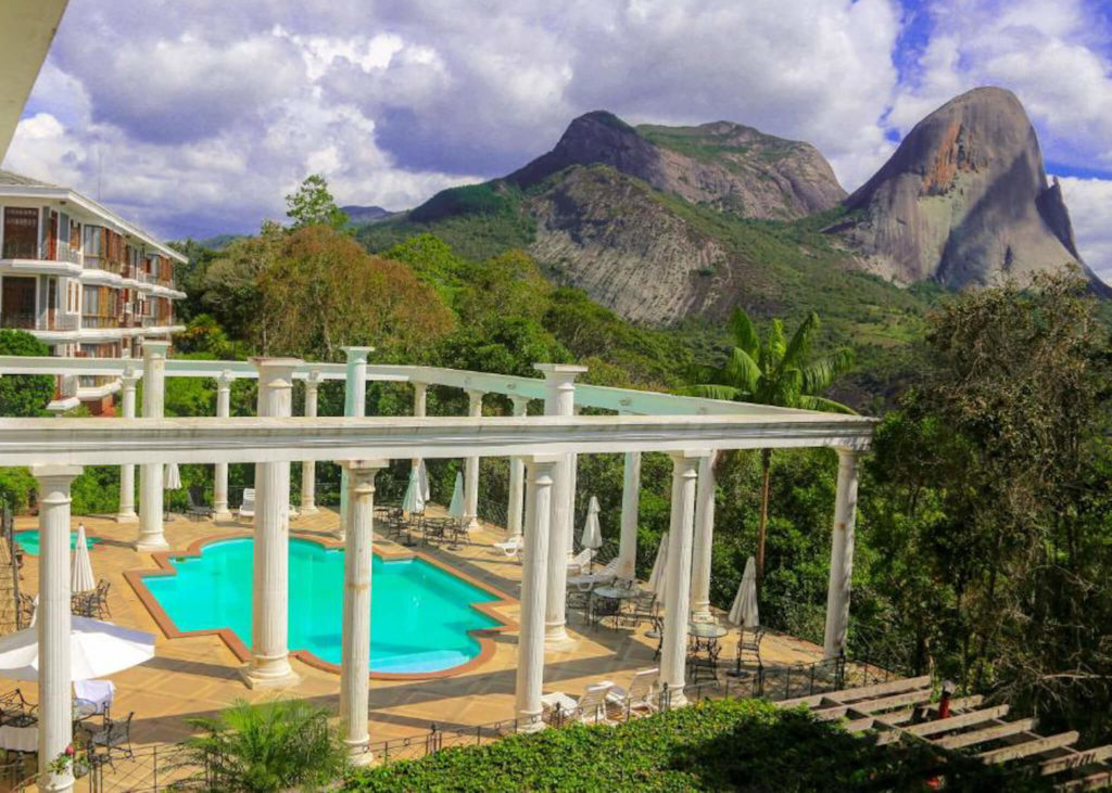 A linda piscina do Aroso Paço Hotel